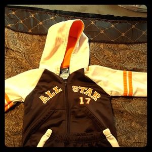 Boys sweatsuit Size 4